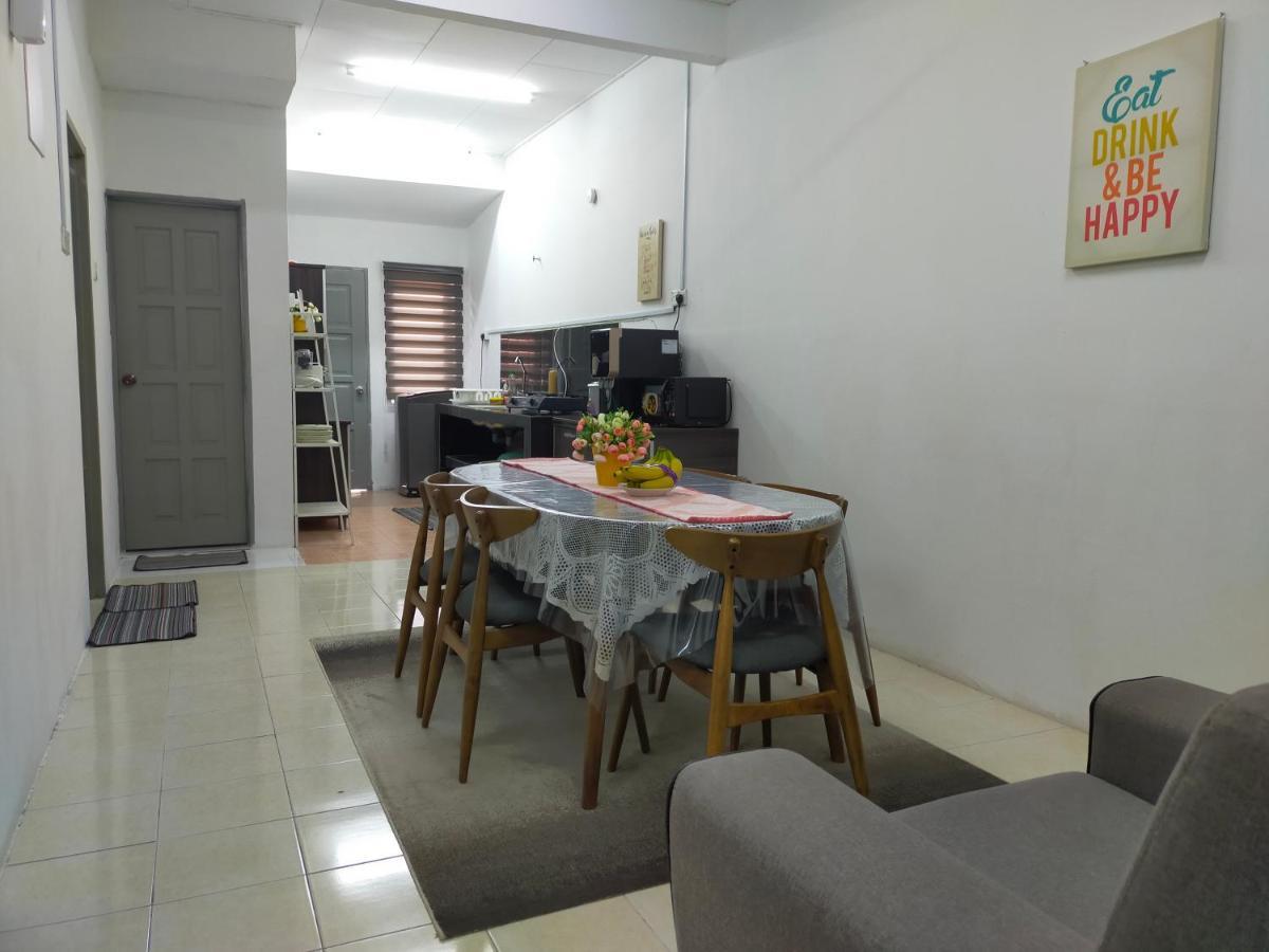 D'Port Dicksonmuslimonly Homestay Exterior foto